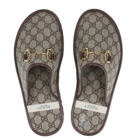 $990 Gucci monogram horsebit sandals - Picture 1 of 12